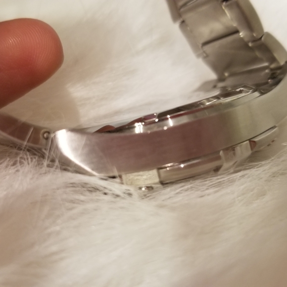 Watch - Picture 3 of 7